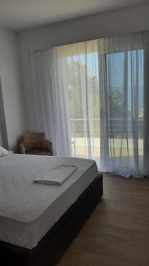 Sea & Sun Apartment Vlorë Exteriör bild